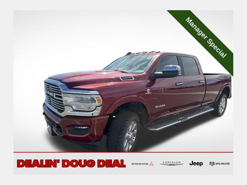 Used 2022 RAM 2500 Laramie AWD/4WD image 1