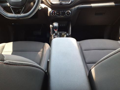 Used 2023 Chevrolet TrailBlazer RS w/ Convenience Package FWD image 18