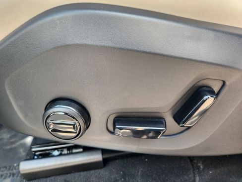 New 2026 Volvo XC90 B6 Core image 12