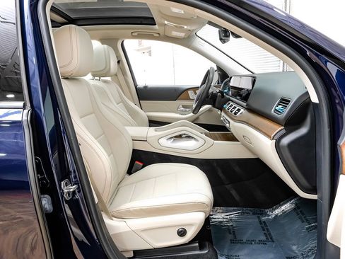 Used 2022 Mercedes-Benz GLE 350 4MATIC w/ AMG Line Exterior image 28