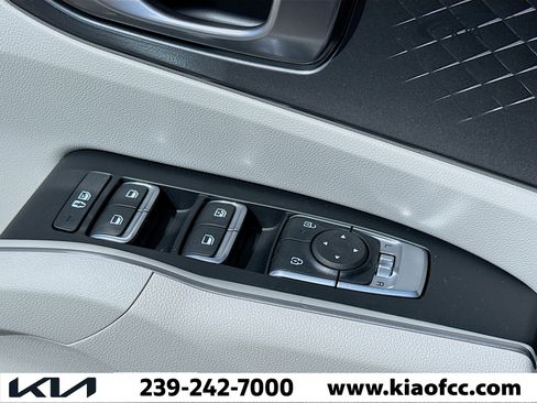 New 2026 Kia Sorento S w/ S Panoramic Sunroof Package image 21