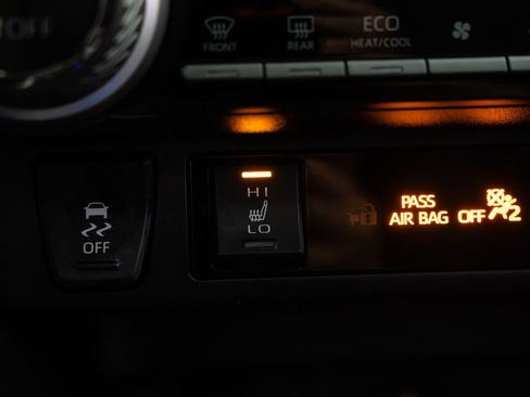 Used 2024 Toyota RAV4 SE w/ Weather & Moonroof Package AWD/4WD image 13