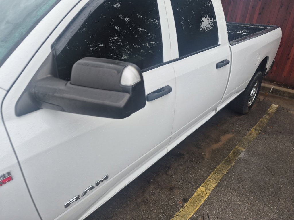 Used 2022 RAM 3500 Tradesman w/ Chrome Appearance Group AWD/4WD image 11