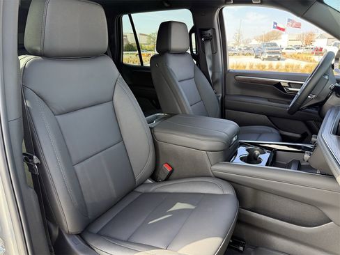 New 2026 Chevrolet Tahoe LT image 23