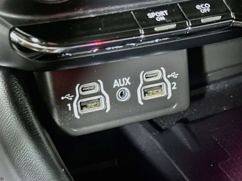Used 2021 Dodge Durango R/T w/ Blacktop Package RWD image 35