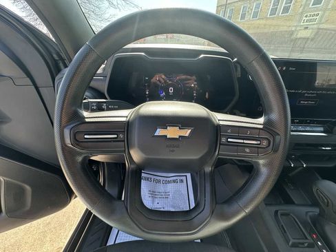 Used 2023 Chevrolet Colorado W/T image 26