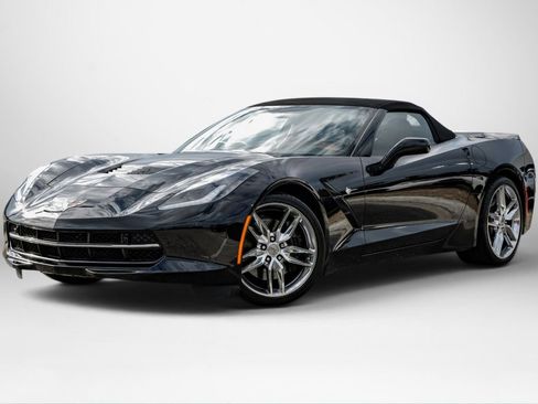 Used 2018 Chevrolet Corvette Stingray Convertible Z51 2LT RWD image 3