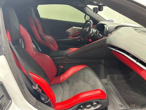 Used 2022 Chevrolet Corvette Stingray Premium Cpe w/ Z51 Performance Package RWD image 15