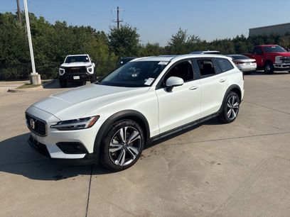 Certified 2025 Volvo V60 B5 Cross Country Plus