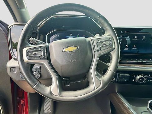 Used 2024 Chevrolet Silverado 1500 LT Trail Boss w/ Convenience Package II AWD/4WD image 11