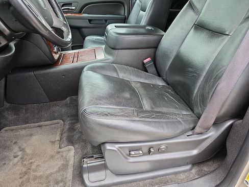 Used 2013 Chevrolet Tahoe LTZ AWD/4WD image 20