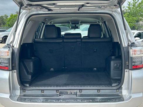 Used 2016 Toyota 4Runner SR5 RWD image 12
