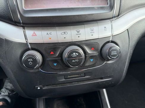 Used 2018 Dodge Journey GT image 16