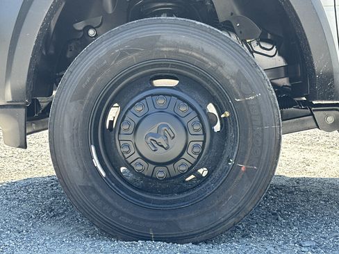New 2026 RAM 5500 Tradesman AWD/4WD image 10