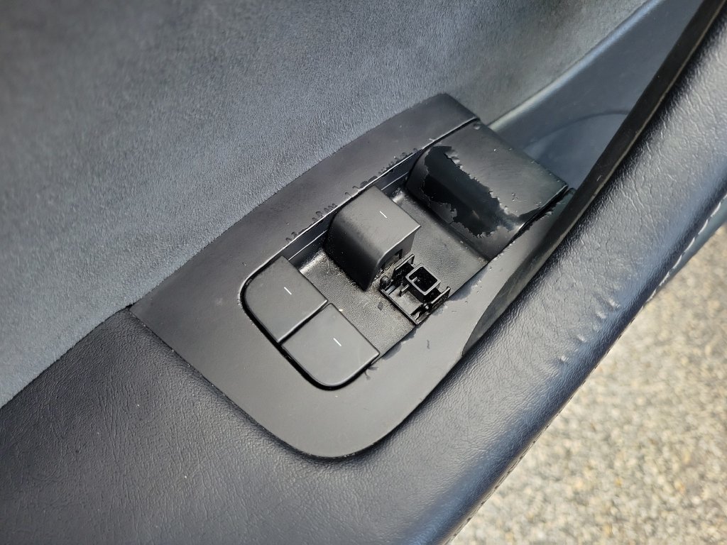 Used 2023 Tesla Model 3 Standard Range RWD image 14
