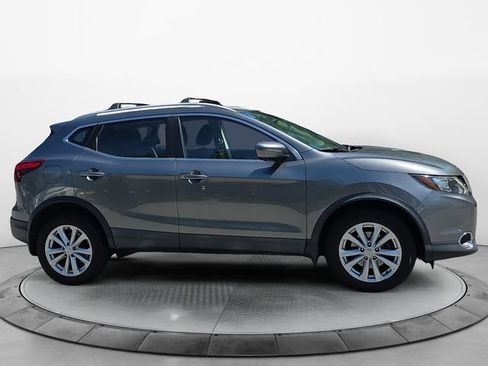 Used 2018 Nissan Rogue Sport SV w/ SV Technology Package AWD/4WD image 6