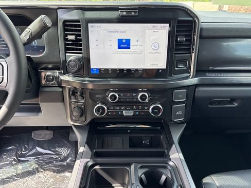 New 2026 Ford F250 Lariat w/ Lariat Premium Package AWD/4WD image 28