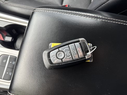 Used 2023 Ford Explorer Limited RWD image 36