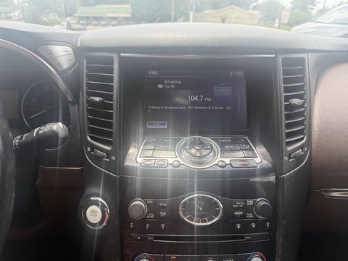 Used 2011 INFINITI FX35 AWD w/ Premium Pkg image 19