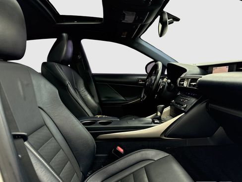 Used 2016 Lexus IS 200t RWD image 40