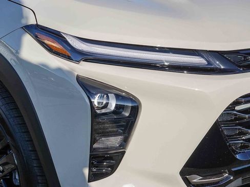 New 2026 Chevrolet Trax ACTIV w/ Sunroof Package FWD image 10