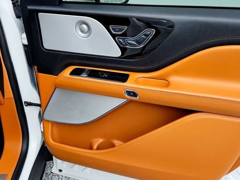 Used 2022 Lincoln Aviator Black Label w/ Dynamic Handling Package image 26