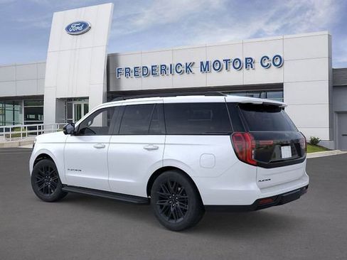 New 2026 Ford Expedition Platinum w/ Stealth Appearance Package AWD/4WD image 4