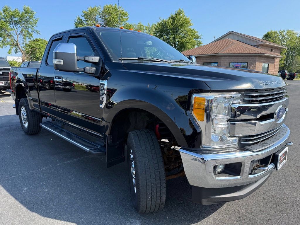 Used 2017 Ford F250 Lariat w/ Chrome Package AWD/4WD image 3