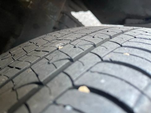 Used 2023 Hyundai Venue Limited w/ Cargo Package image 10