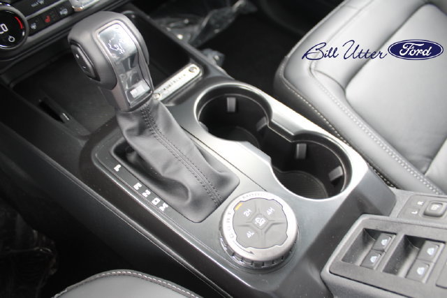New 2026 Ford Bronco Outer Banks AWD/4WD image 13