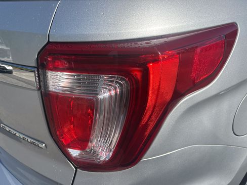 Used 2016 Ford Explorer Limited w/ Equipment Group 301A FWD image 41