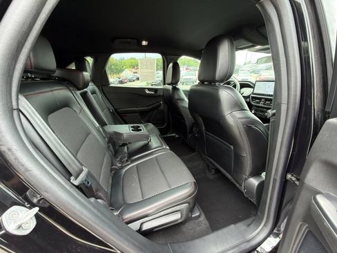 Used 2024 Ford Escape ST-Line w/ Tech Pack #1 FWD image 11