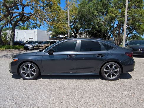 Used 2025 Honda Civic Sport Touring image 3