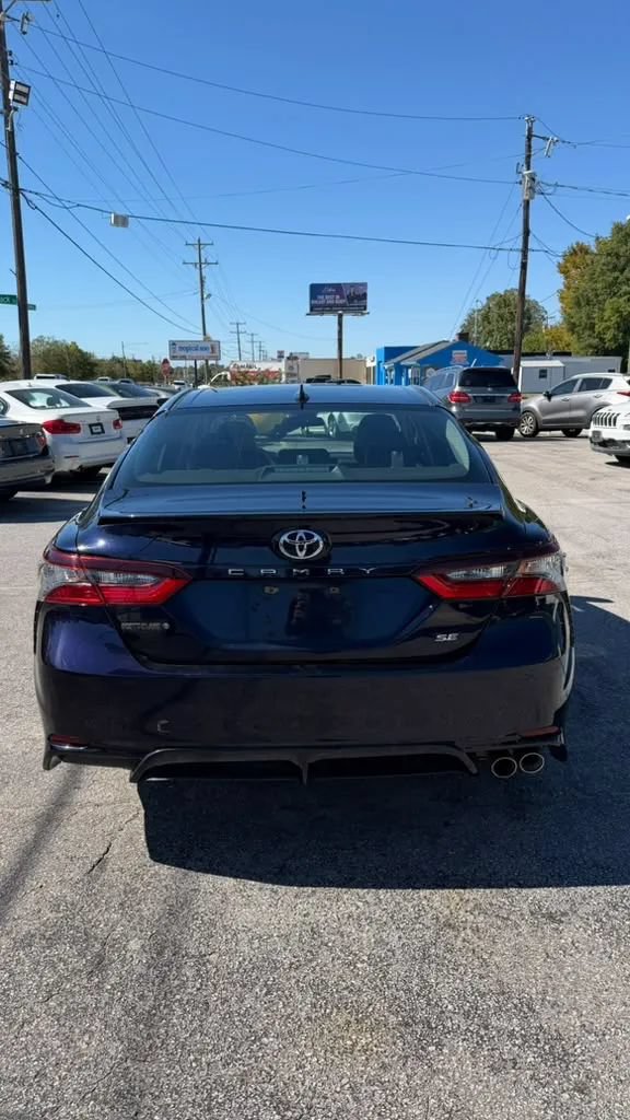 Used 2021 Toyota Camry SE FWD image 8