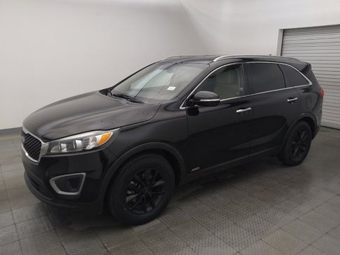 Used 2016 Kia Sorento AWD image 2