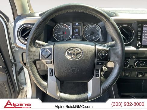 Used 2022 Toyota Tacoma SR5 AWD/4WD image 12
