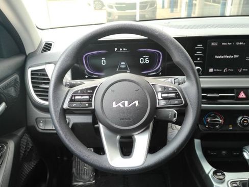 Used 2026 Kia Seltos LX AWD/4WD image 30