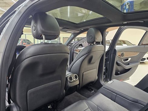 Used 2018 Mercedes-Benz C 300 Sedan w/ Premium Package image 26