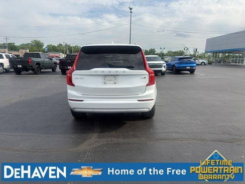 Used 2022 Volvo XC90 T6 Momentum w/ Advanced Package AWD/4WD image 5
