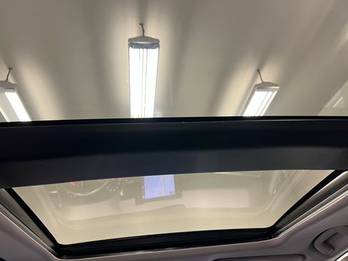 Used 2024 Toyota Camry XSE image 31