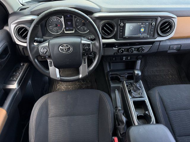 Used 2018 Toyota Tacoma SR5 RWD image 13