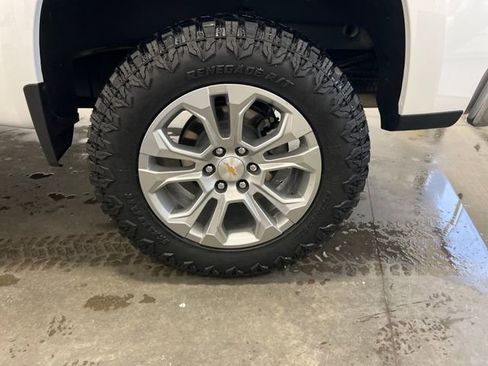 Certified 2025 Chevrolet Silverado 1500 LTZ w/ LTZ Premium Package image 19