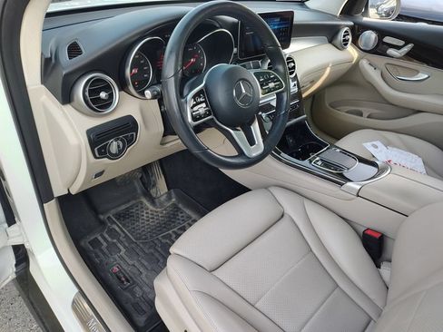 Used 2020 Mercedes-Benz GLC 300 4MATIC image 11