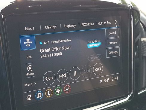 Used 2023 Chevrolet Traverse LT AWD/4WD image 17