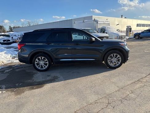 Certified 2024 Ford Explorer XLT w/ Equipment Group 202A image 2