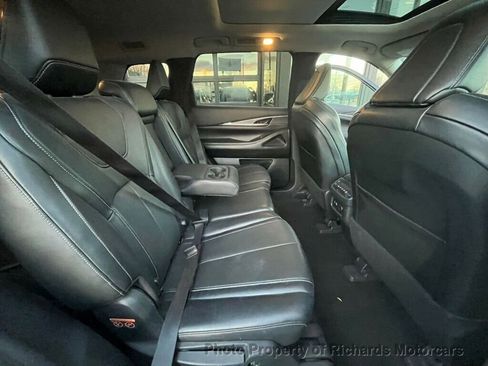 Used 2022 INFINITI QX60 Luxe image 17