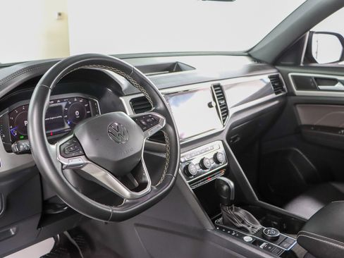 Used 2023 Volkswagen Atlas Cross Sport SEL AWD/4WD image 23