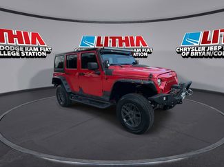 Used 2017 Jeep Wrangler Unlimited Sahara AWD/4WD video 2
