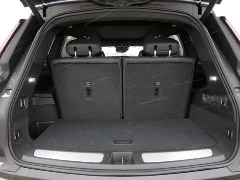 New 2026 Cadillac Vistiq Luxury image 16