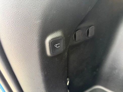 Used 2023 Jeep Cherokee Altitude Lux image 17